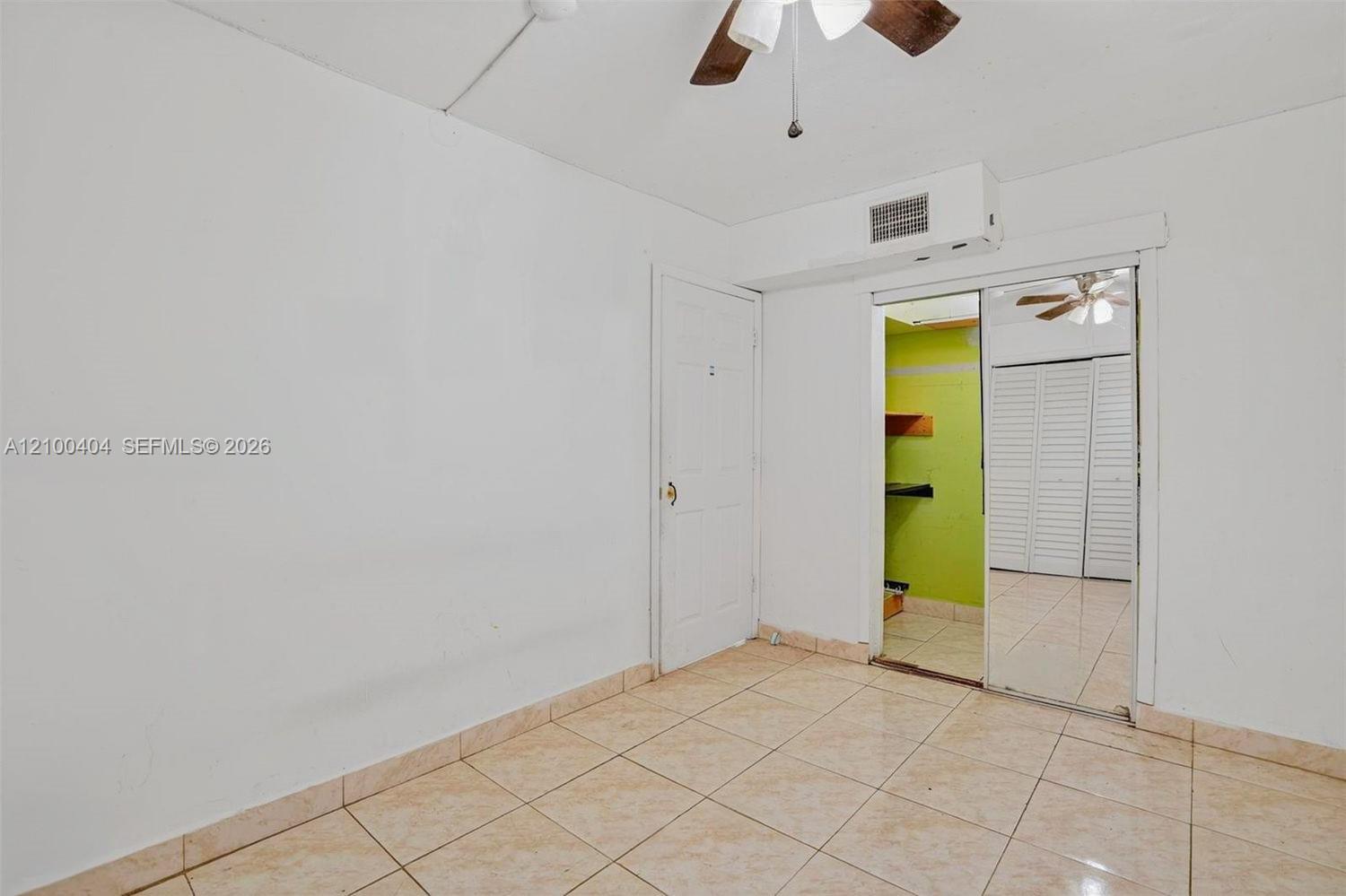 Ver detalles / 1144 sq. ft. $ 2026-10-04 0 foto