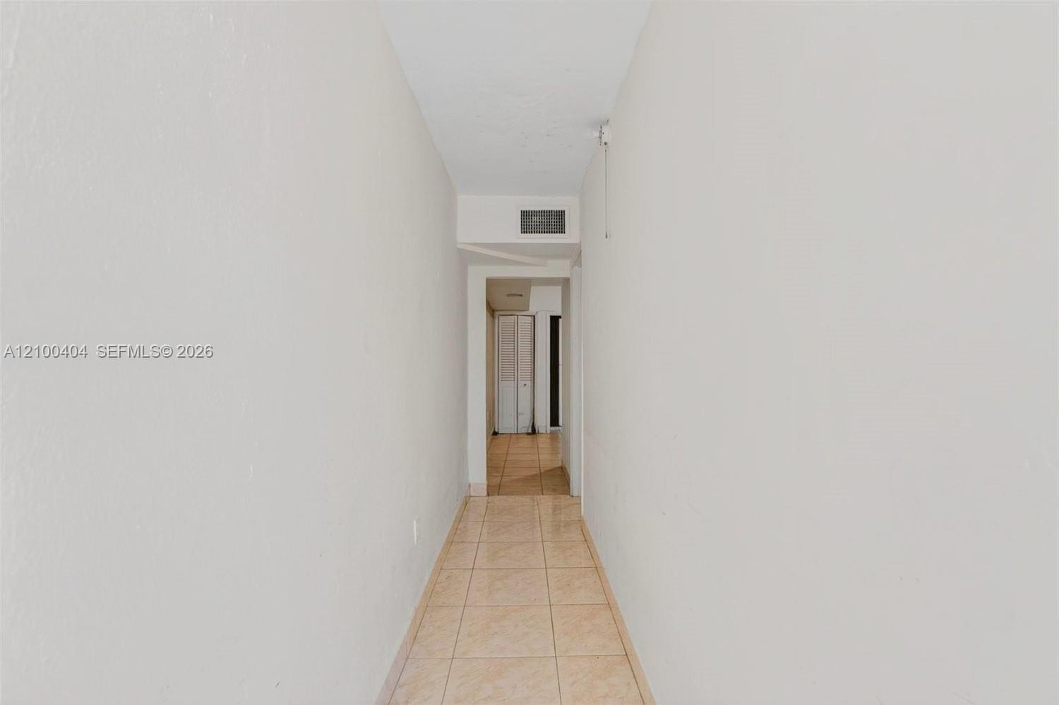 Ver detalles / 1144 sq. ft. $ 2026-10-04 0 foto