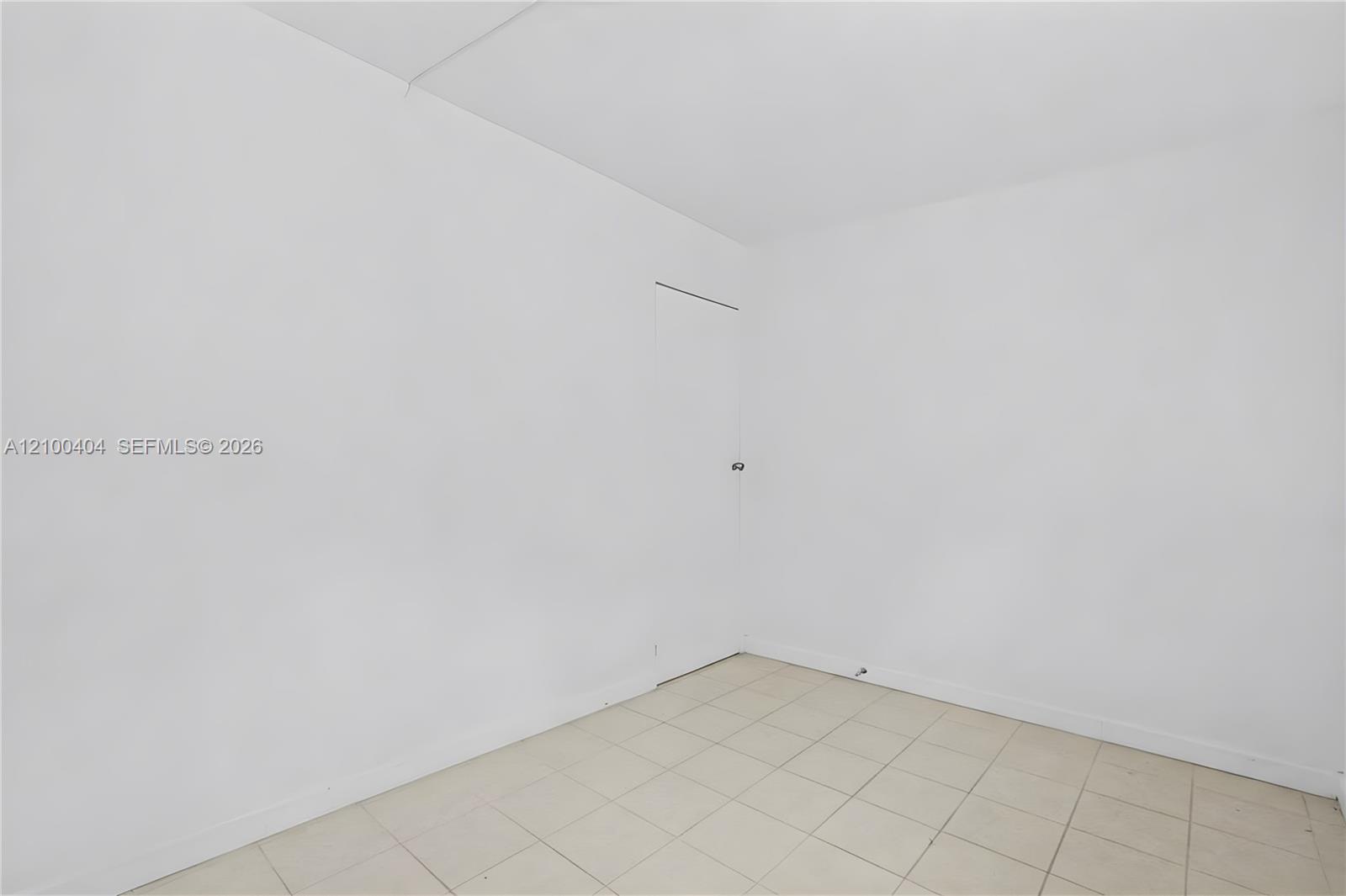 Ver detalles / 1144 sq. ft. $ 2026-10-04 0 foto