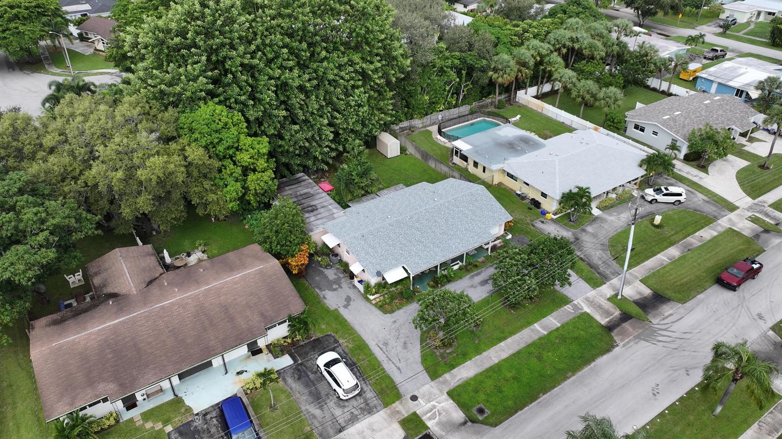 315/317  / 0 2084 sq. ft. $ 2026-10-05 0 foto