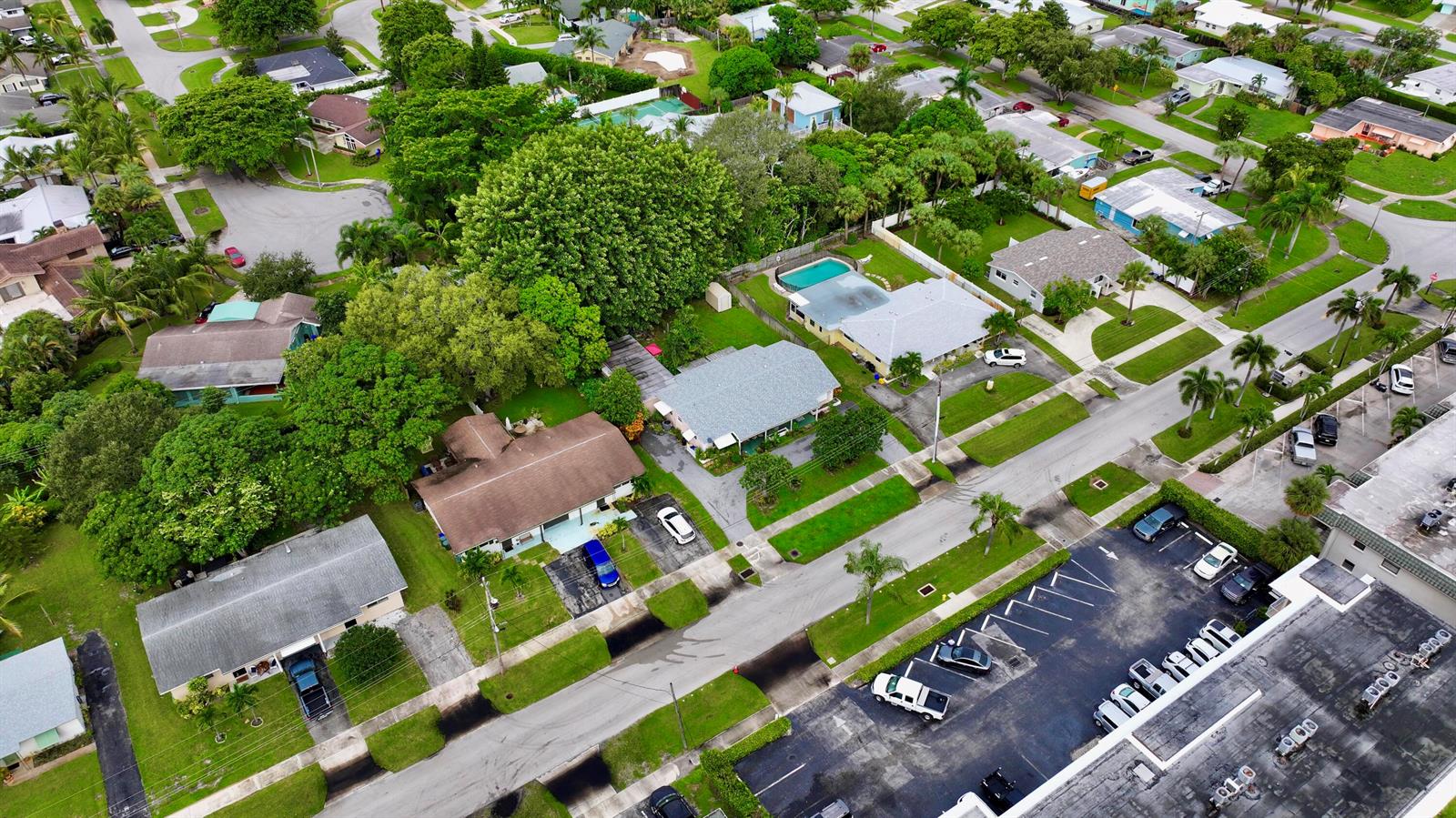 315/317  / 0 2084 sq. ft. $ 2026-10-05 0 foto