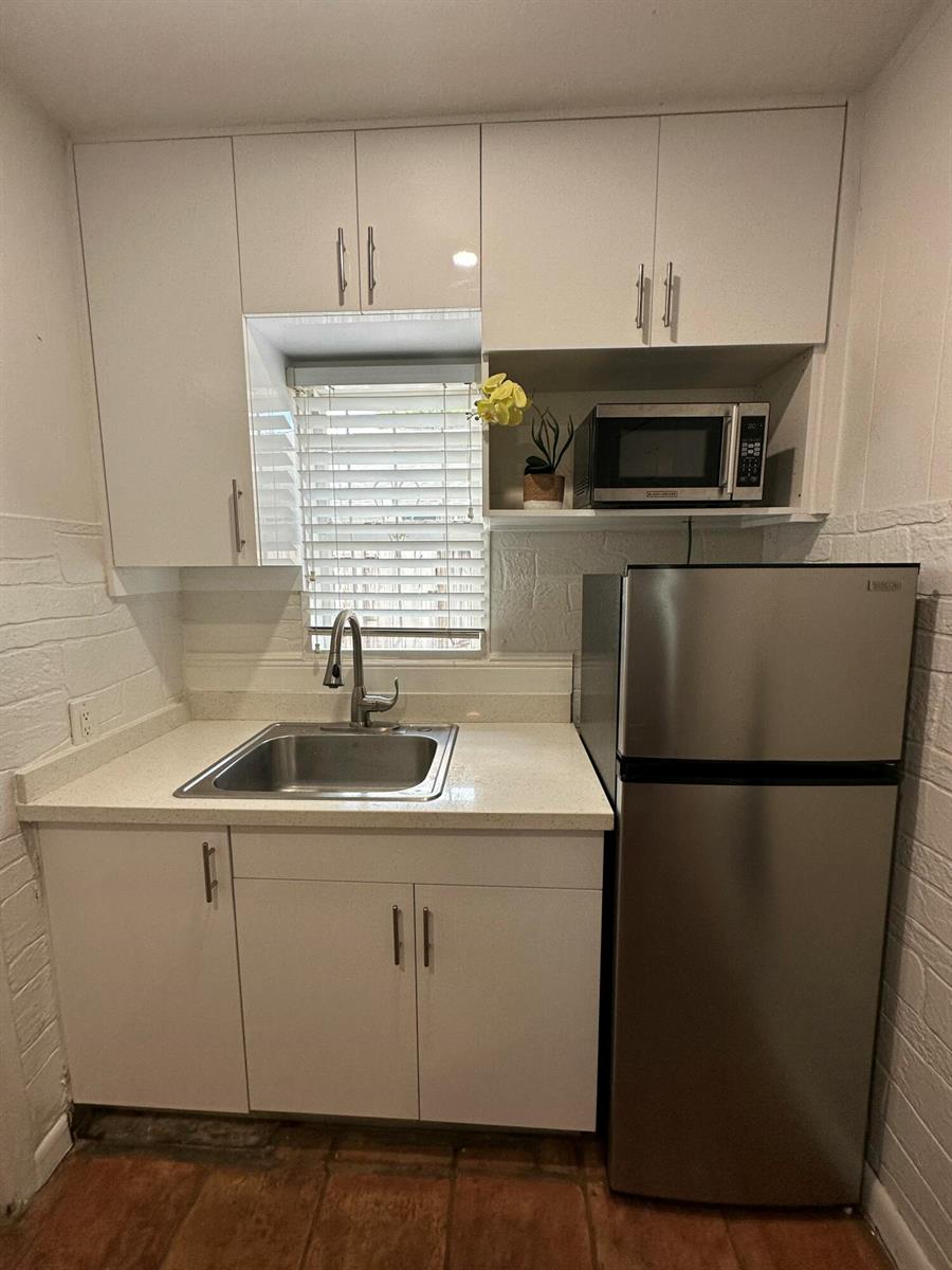   / 0 1007 sq. ft. $ 2026-10-06 0 foto