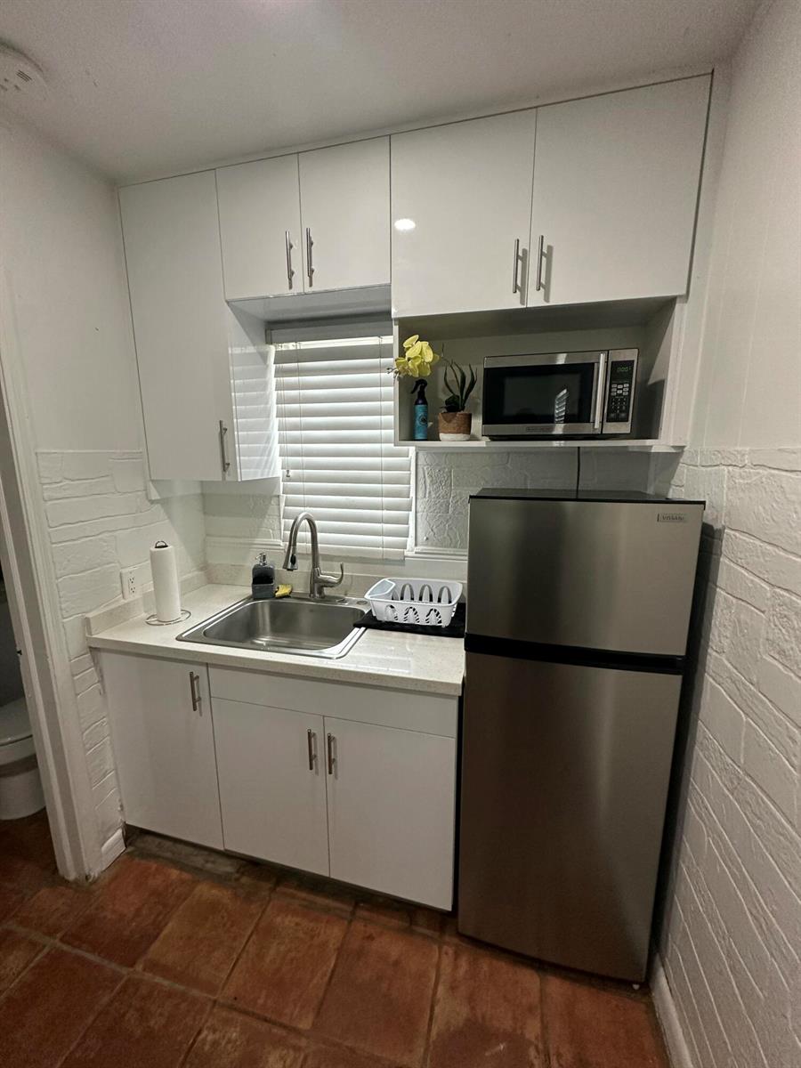   / 0 1007 sq. ft. $ 2026-10-06 0 foto
