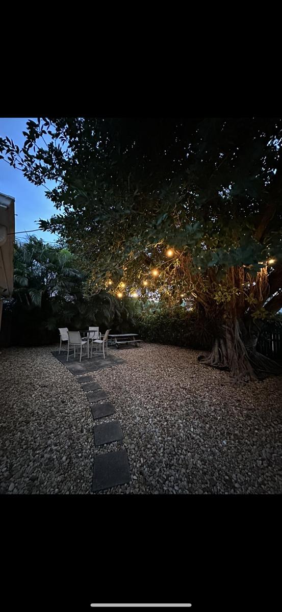   / 0 1007 sq. ft. $ 2026-10-06 0 foto