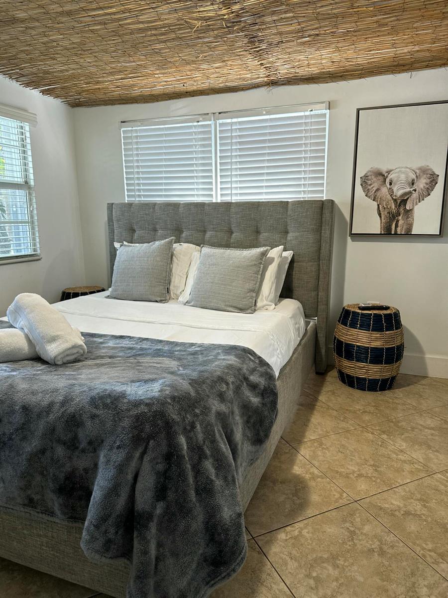   / 0 1007 sq. ft. $ 2026-10-06 0 foto