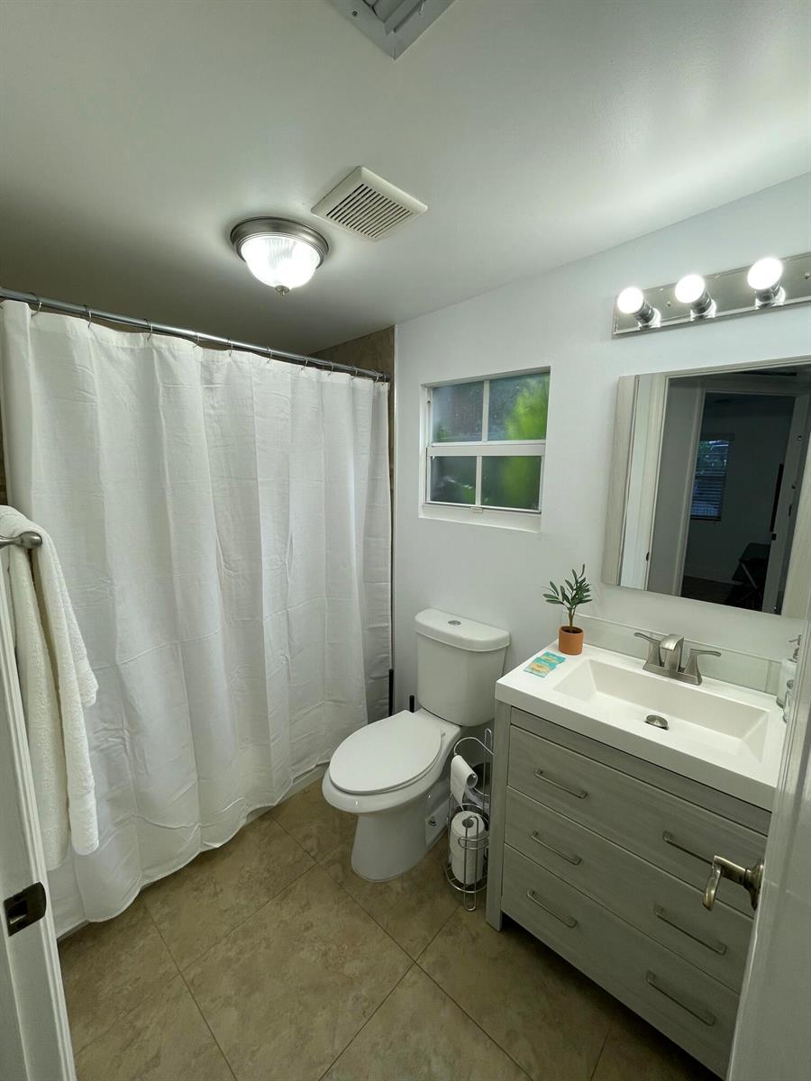   / 0 1007 sq. ft. $ 2026-10-06 0 foto