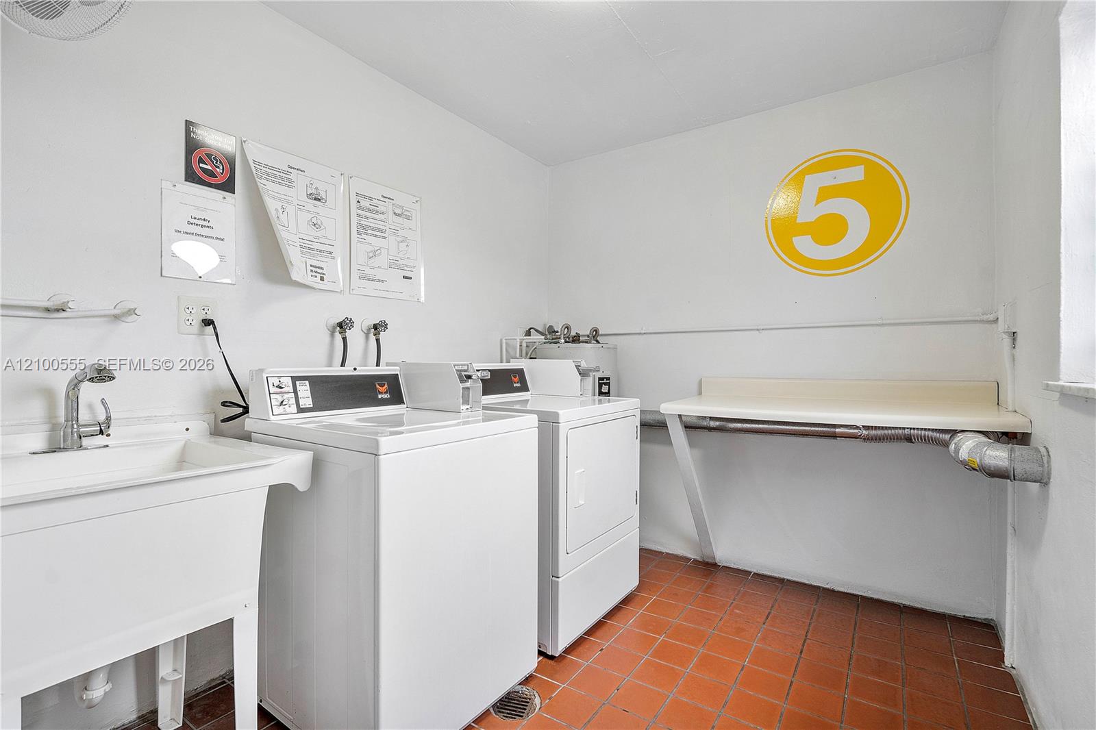 503-504 3 / 4 1550 sq. ft. $ 2026-10-05 0 Photo