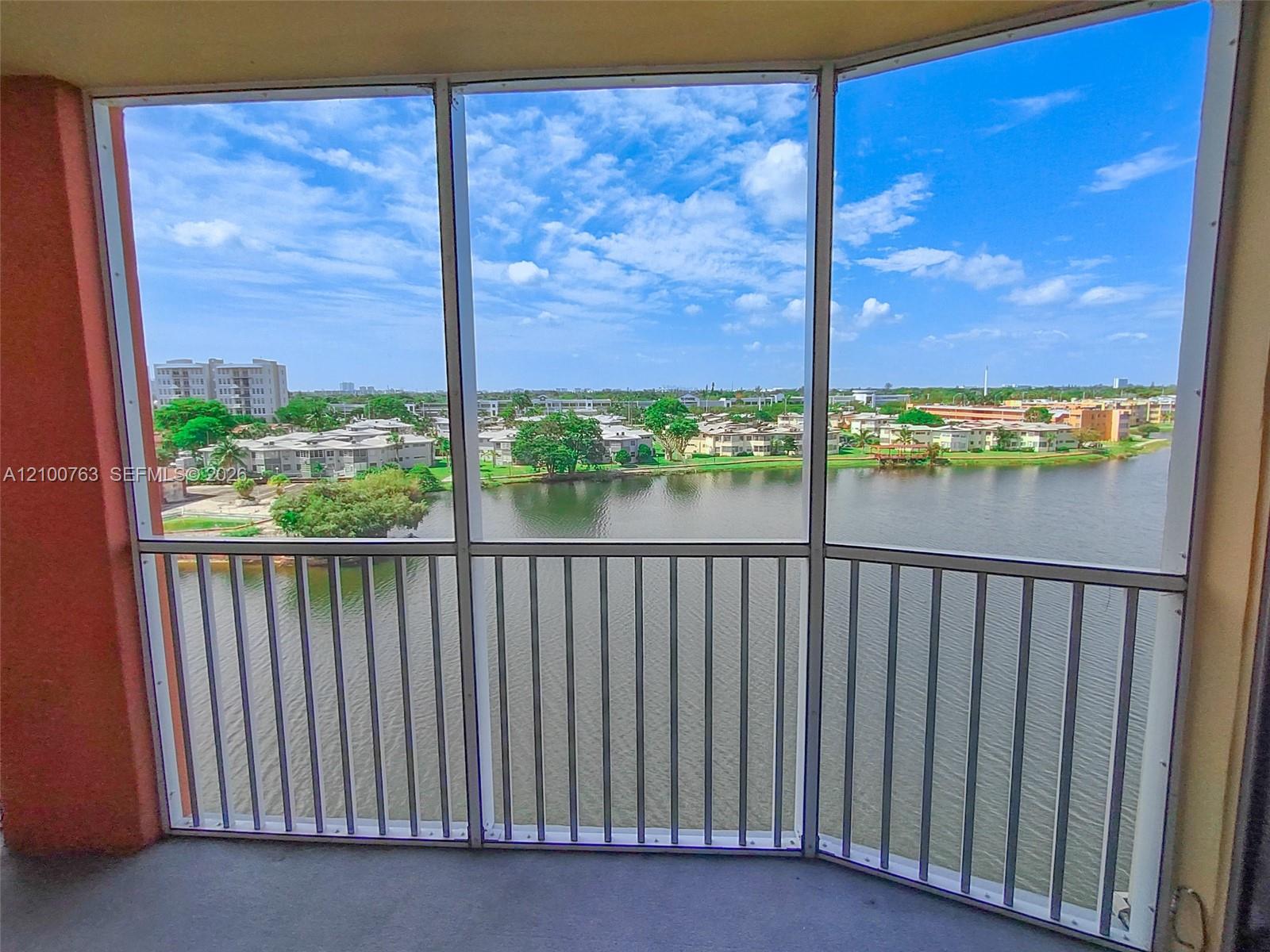 729-4 3 / 2 1633 sq. ft. $ 2026-10-05 0 foto