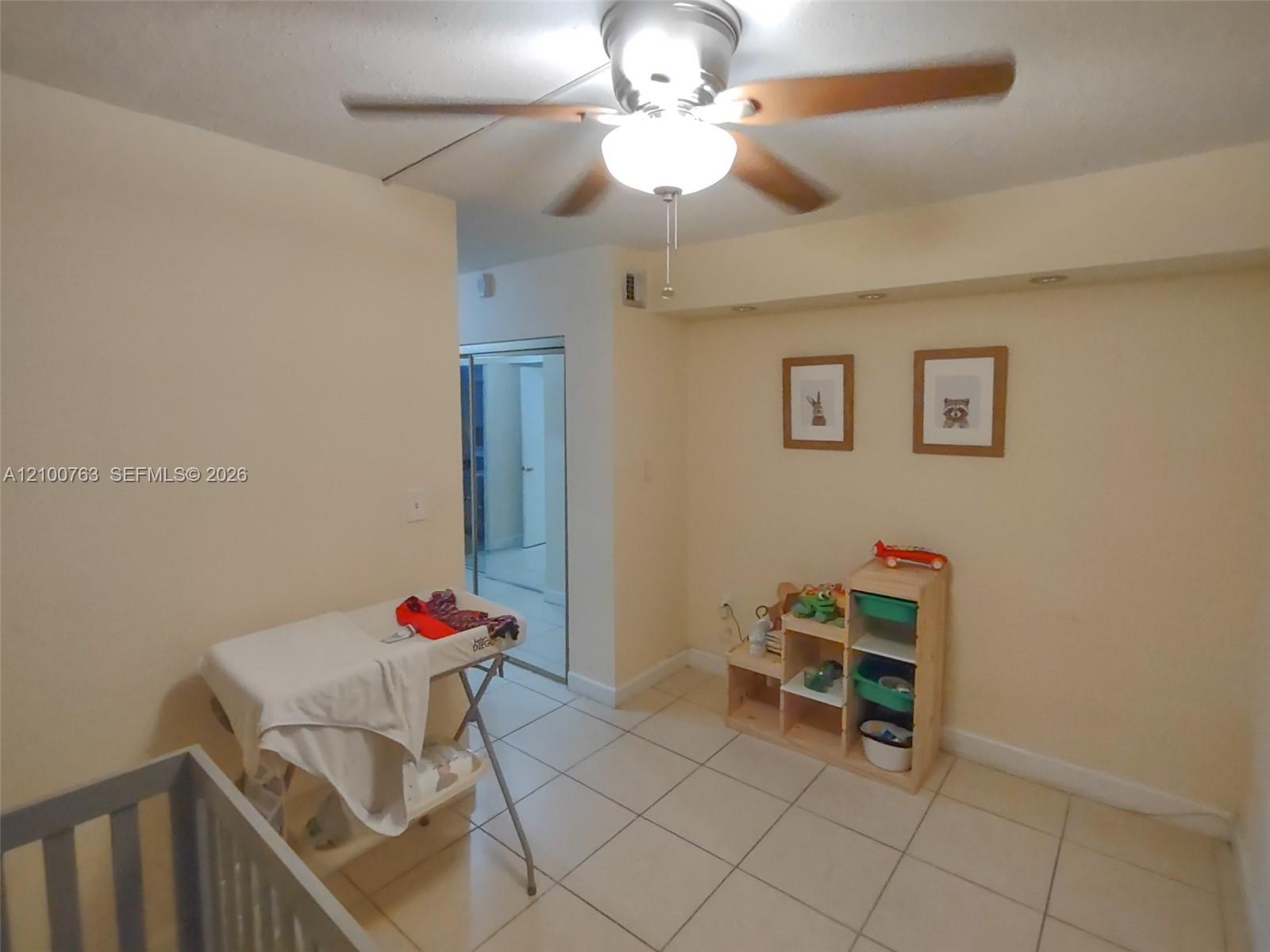 729-4 3 / 2 1633 sq. ft. $ 2026-10-05 0 foto