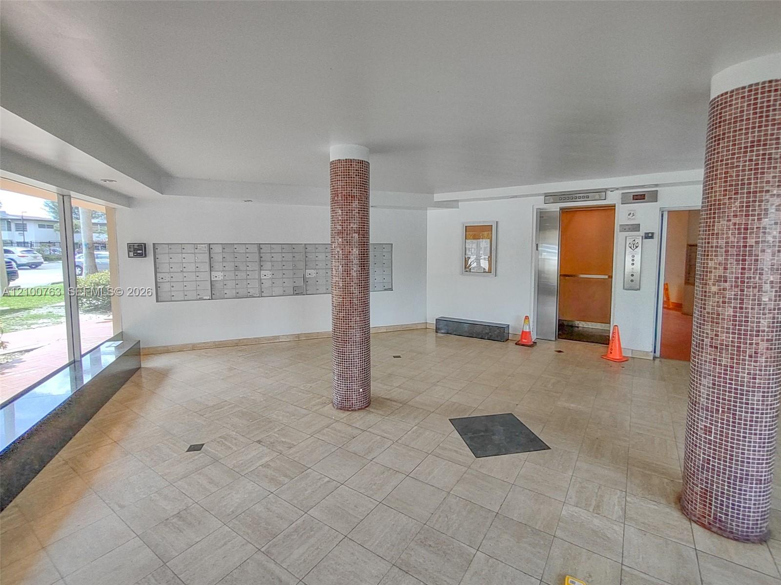 729-4 3 / 2 1633 sq. ft. $ 2026-10-05 0 foto