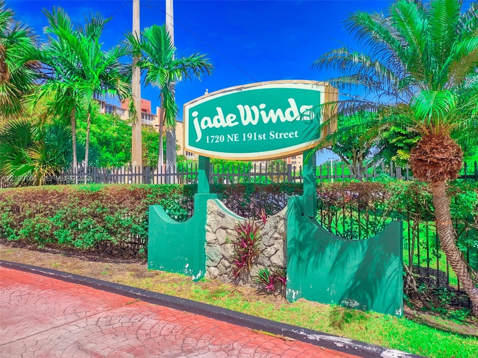 729-4 3 / 2 1633 sq. ft. $ 2026-10-05 0 foto