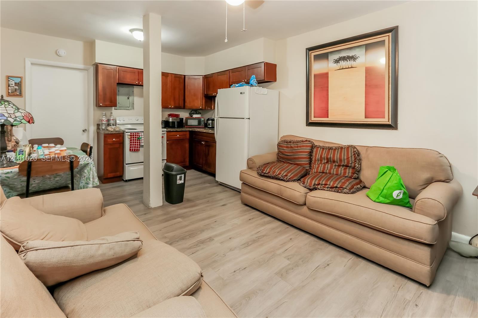   /   sq. ft. $ 2026-10-05 0 foto