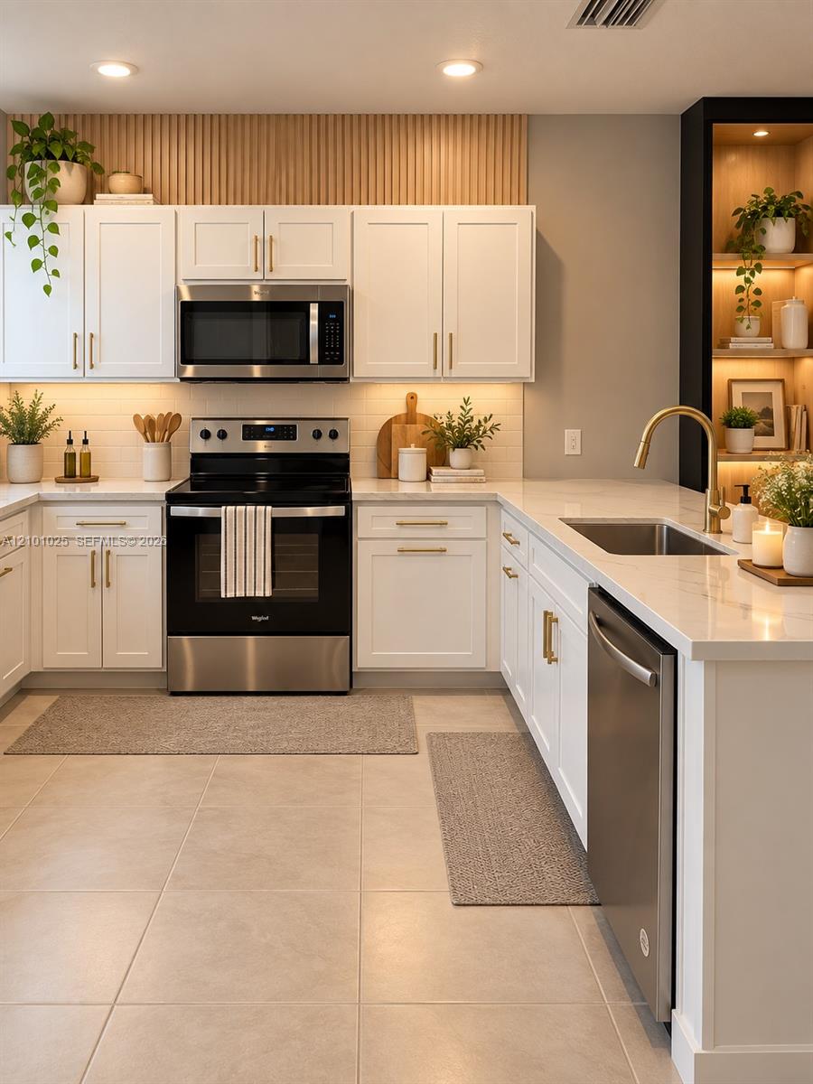 Ver detalles 257 3 / 3 1433 sq. ft. $ 2026-10-06 0 foto