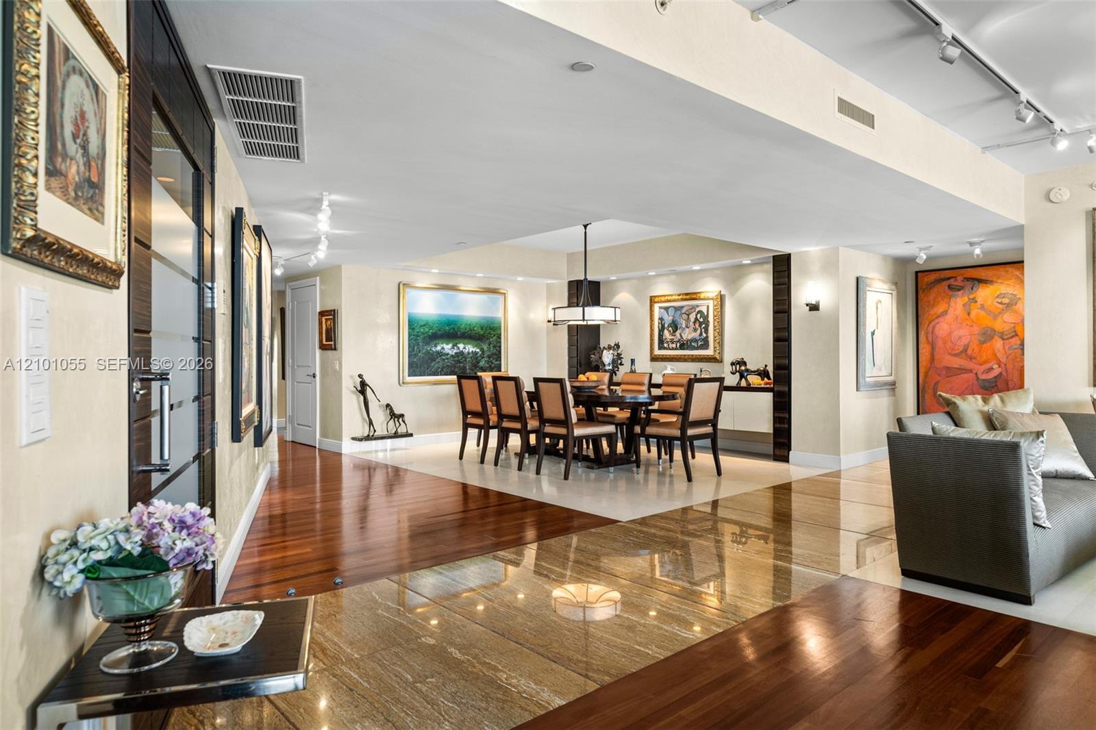 See details 1703 4 / 4 3224 sq. ft. $ 2026-10-05 0 Photo