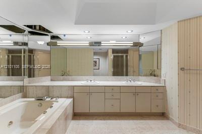 609 2 / 3 2630 sq. ft. $ 2026-10-05 0 Photo