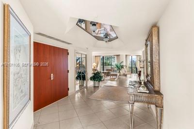 609 2 / 3 2630 sq. ft. $ 2026-10-05 0 Photo