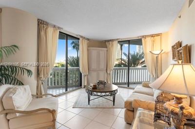 609 2 / 3 2630 sq. ft. $ 2026-10-05 0 Photo