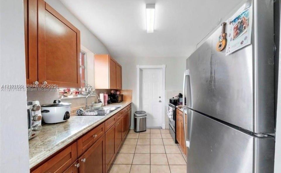 Ver detalles 5300 3 / 2 1196 sq. ft. $ 2026-10-05 0 foto