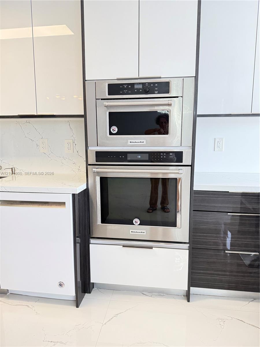 See details 602 2 / 2 1275 sq. ft. $ 2026-10-05 0 Photo