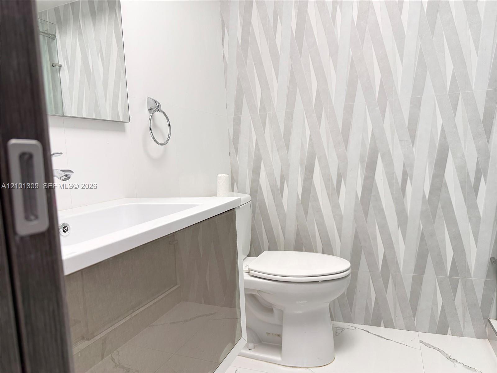 See details 602 2 / 2 1275 sq. ft. $ 2026-10-05 0 Photo