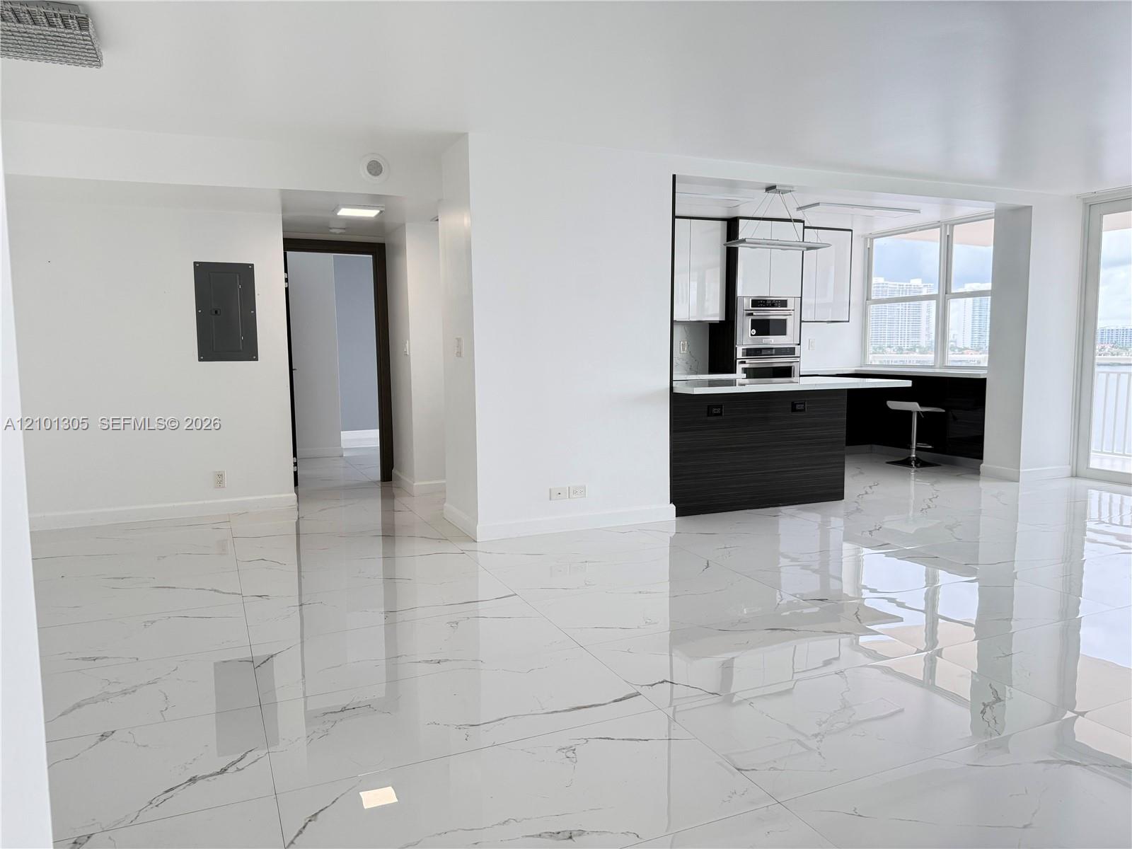See details 602 2 / 2 1275 sq. ft. $ 2026-10-05 0 Photo