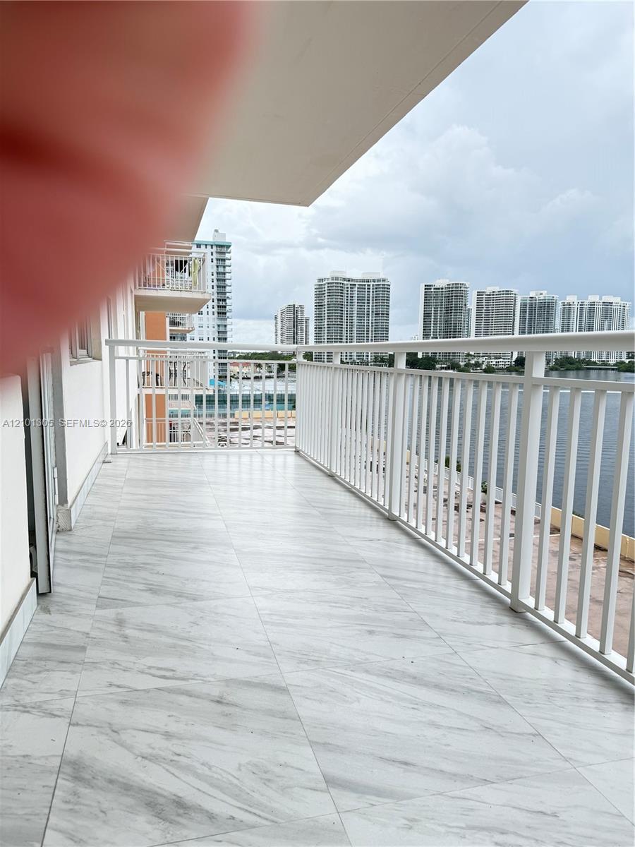 See details 602 2 / 2 1275 sq. ft. $ 2026-10-05 0 Photo