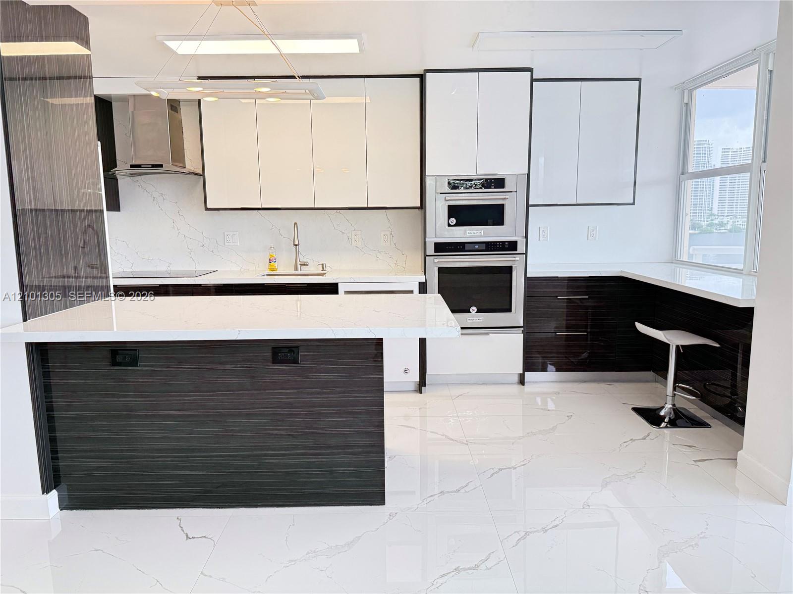 See details 602 2 / 2 1275 sq. ft. $ 2026-10-05 0 Photo