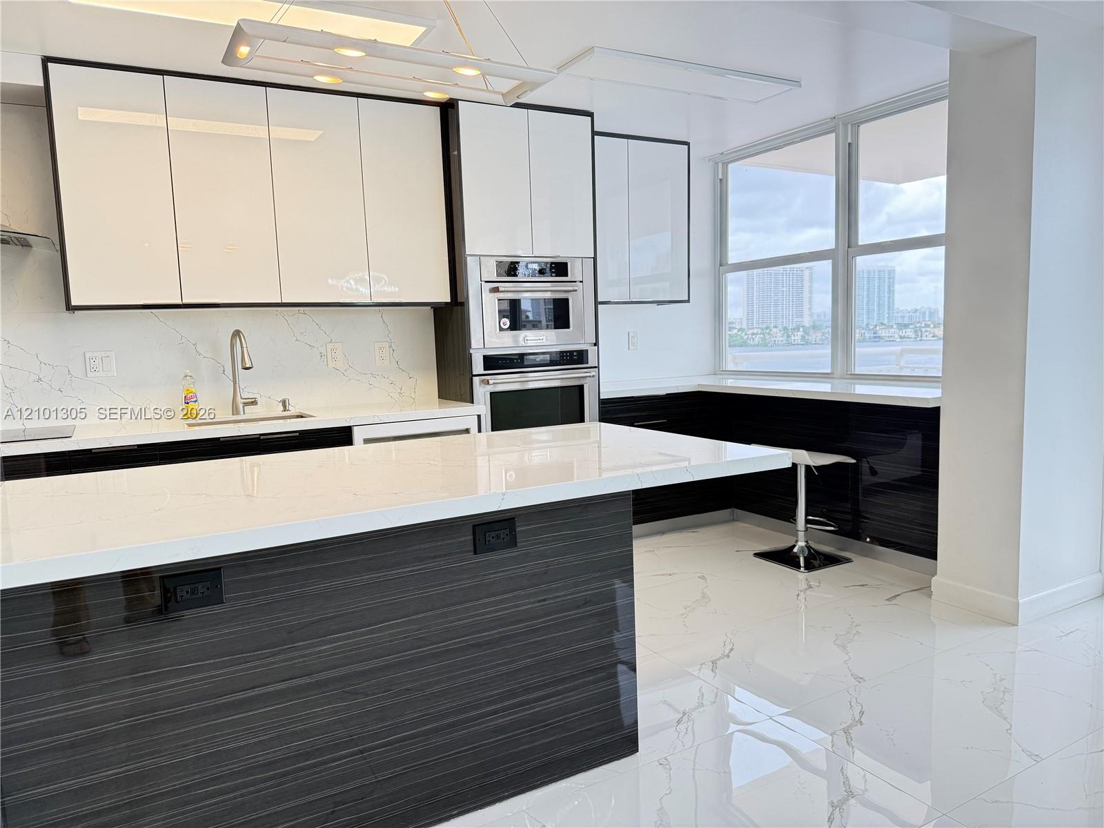 See details 602 2 / 2 1275 sq. ft. $ 2026-10-05 0 Photo