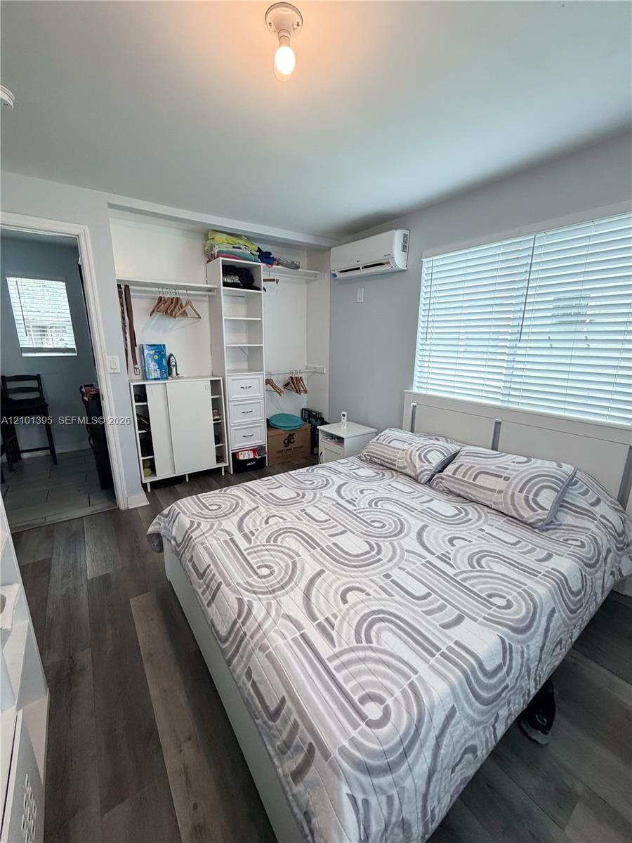   /   sq. ft. $ 2026-10-06 0 Photo
