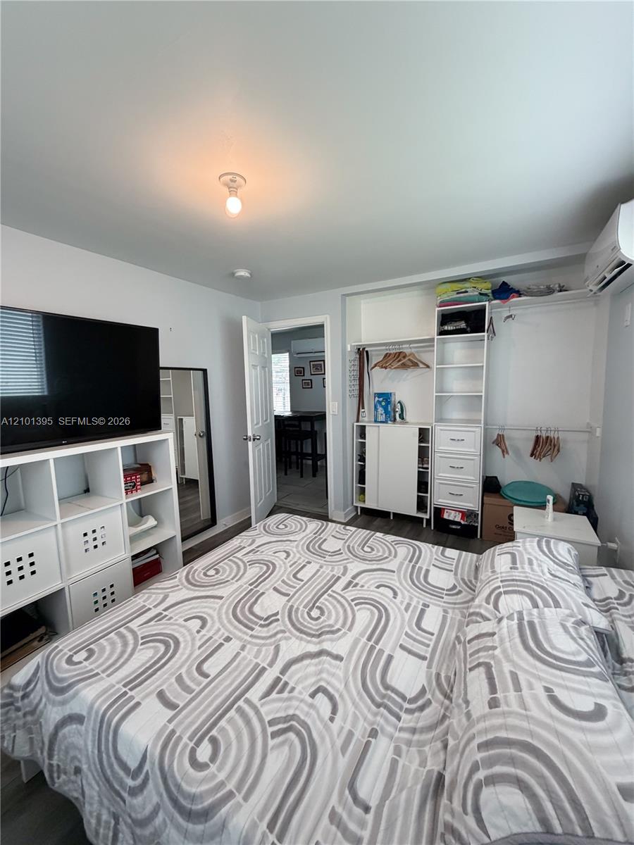   /   sq. ft. $ 2026-10-06 0 Photo