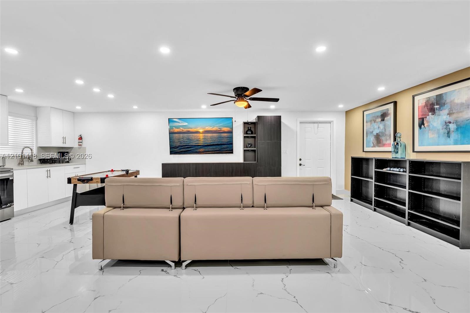 See details / 1600 sq. ft. $ 2026-10-06 0 Photo