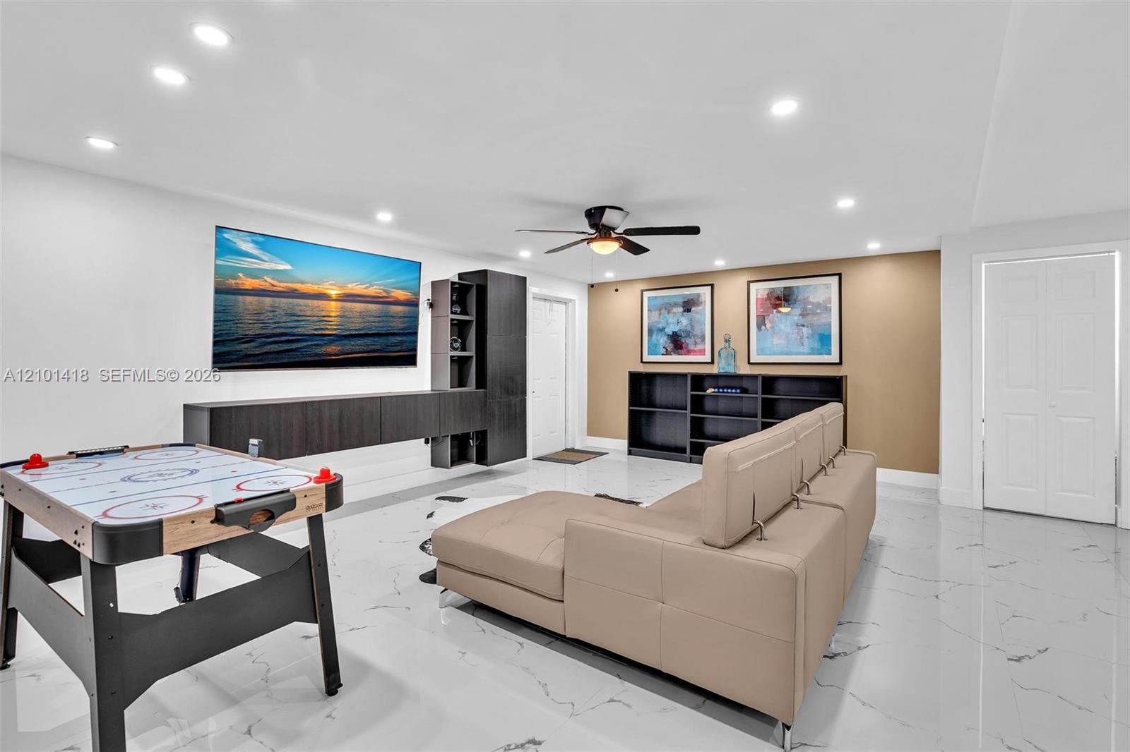 See details / 1600 sq. ft. $ 2026-10-06 0 Photo