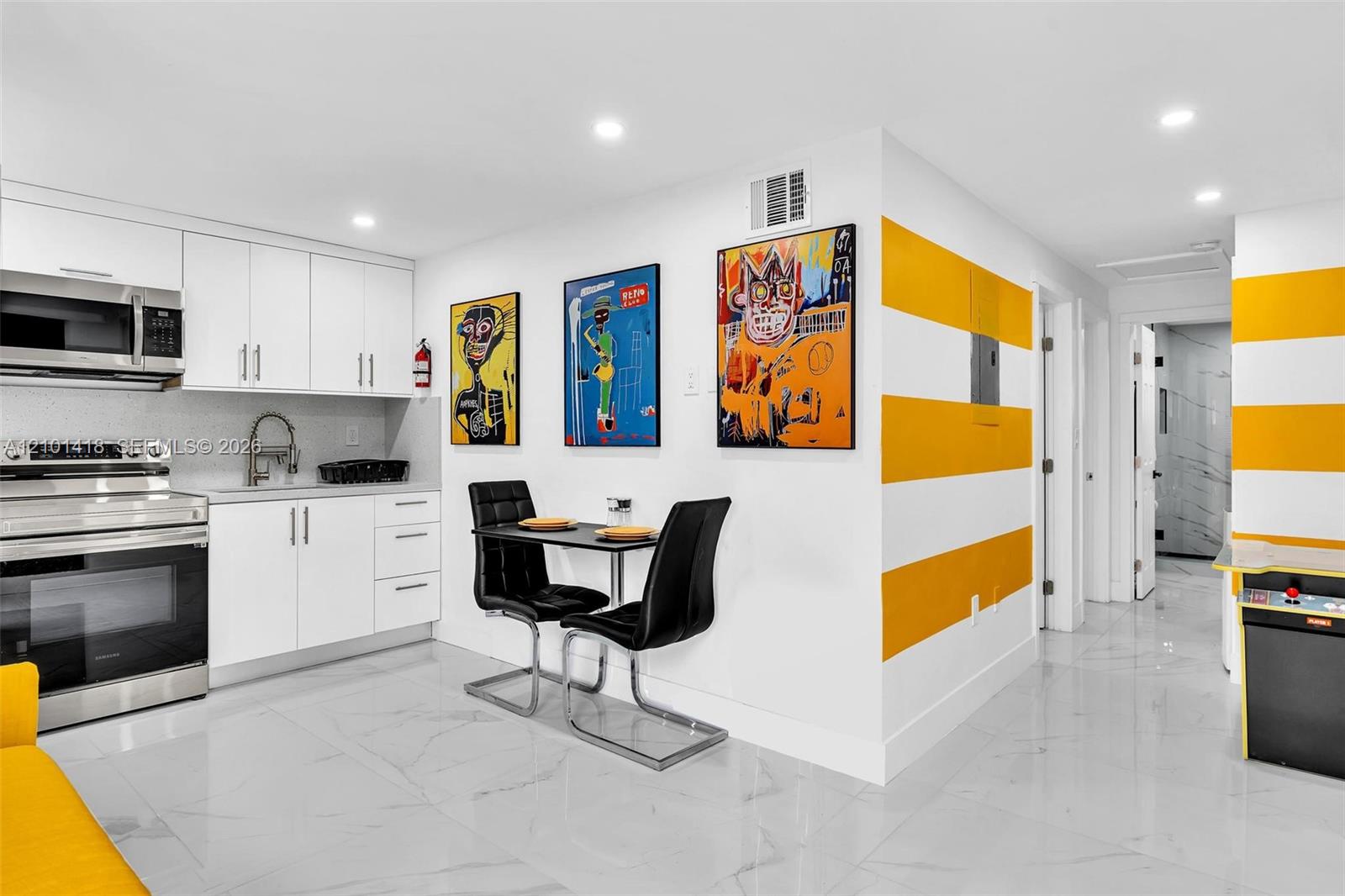 See details / 1600 sq. ft. $ 2026-10-06 0 Photo