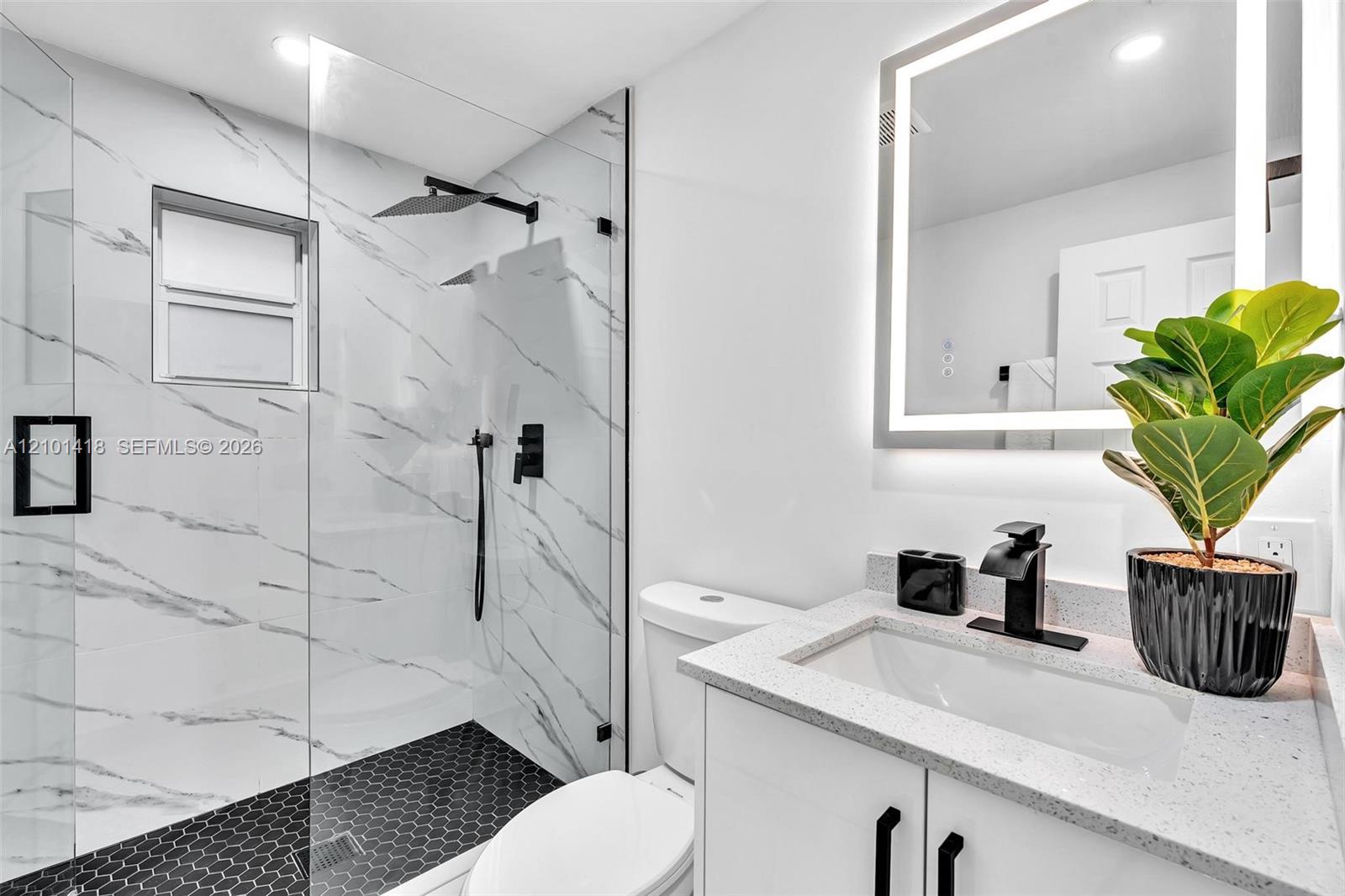 See details / 1600 sq. ft. $ 2026-10-06 0 Photo