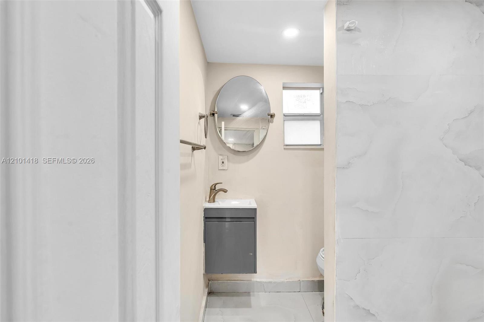 See details / 1600 sq. ft. $ 2026-10-06 0 Photo
