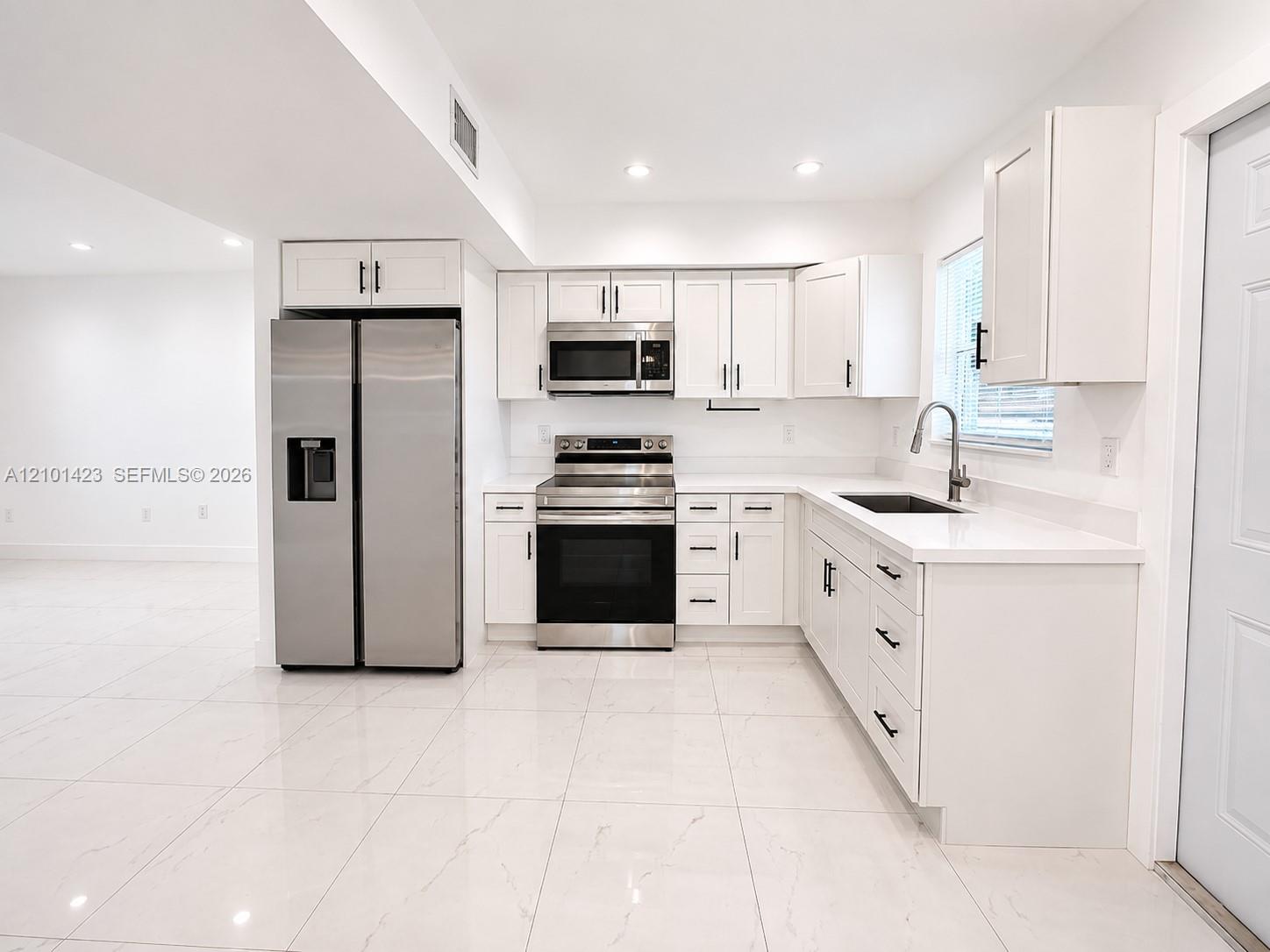  /  1141 sq. ft. $ 2026-10-06 0 Photo