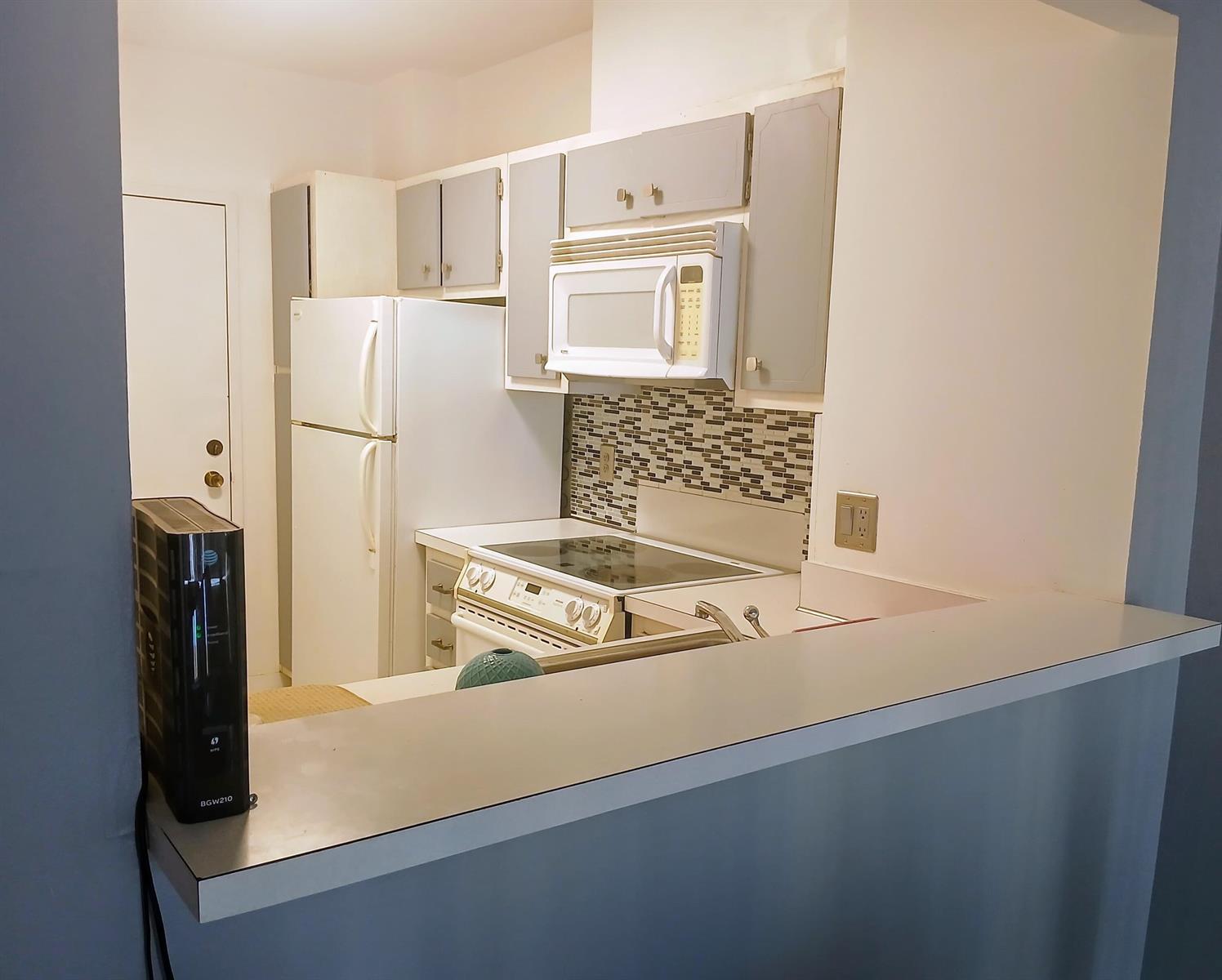 See details 4H 0 / 1 545 sq. ft. $ 2026-10-13 0 Photo