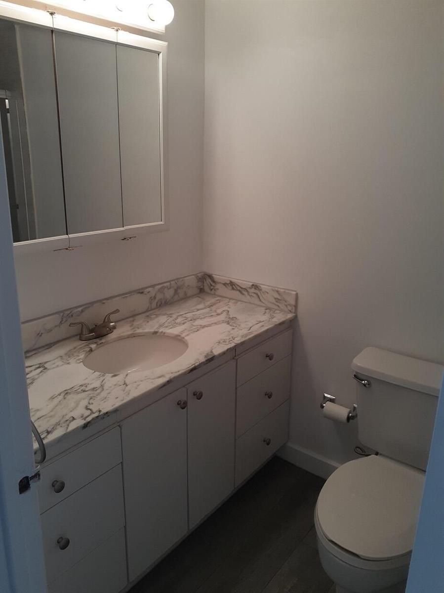 See details 4H 0 / 1 545 sq. ft. $ 2026-10-13 0 Photo