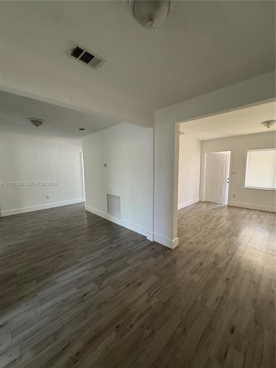   /  2541 sq. ft. $ 2026-10-06 0 foto