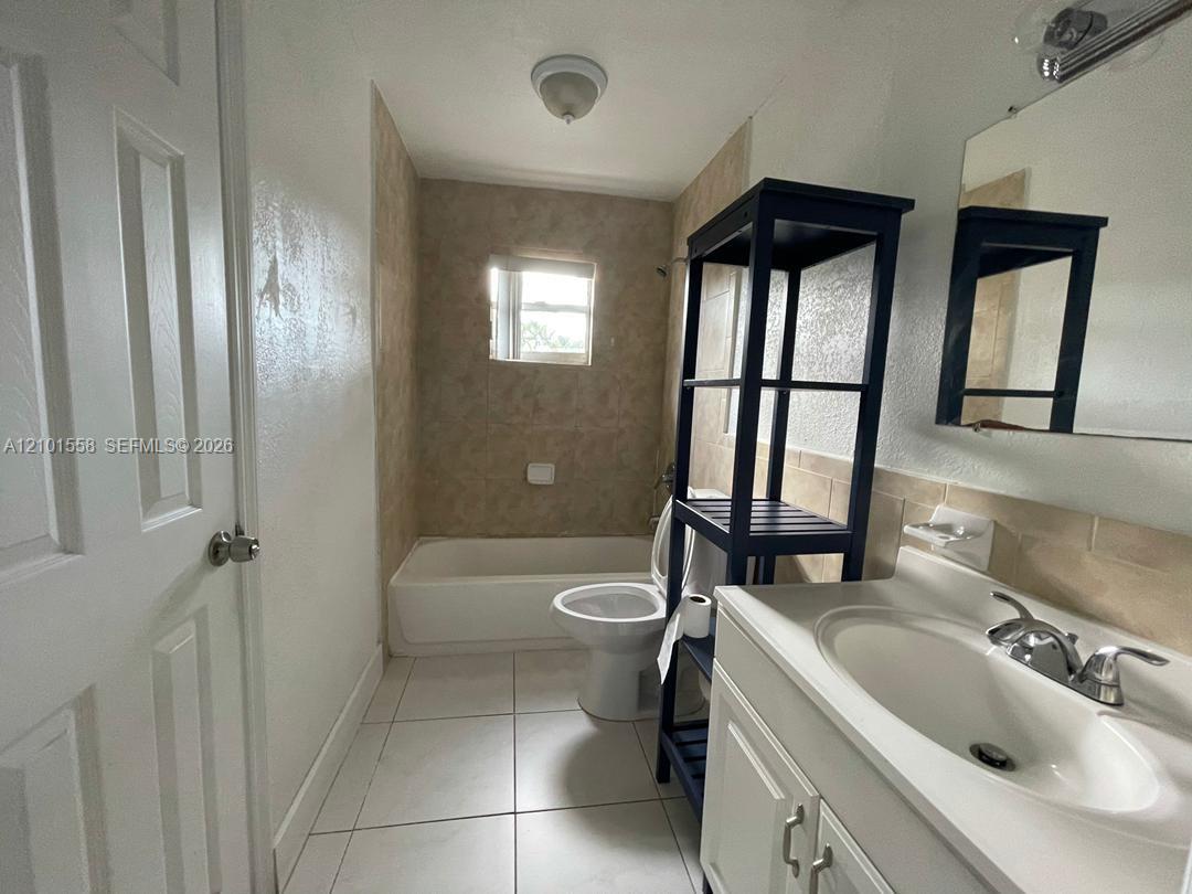   /  2541 sq. ft. $ 2026-10-06 0 foto