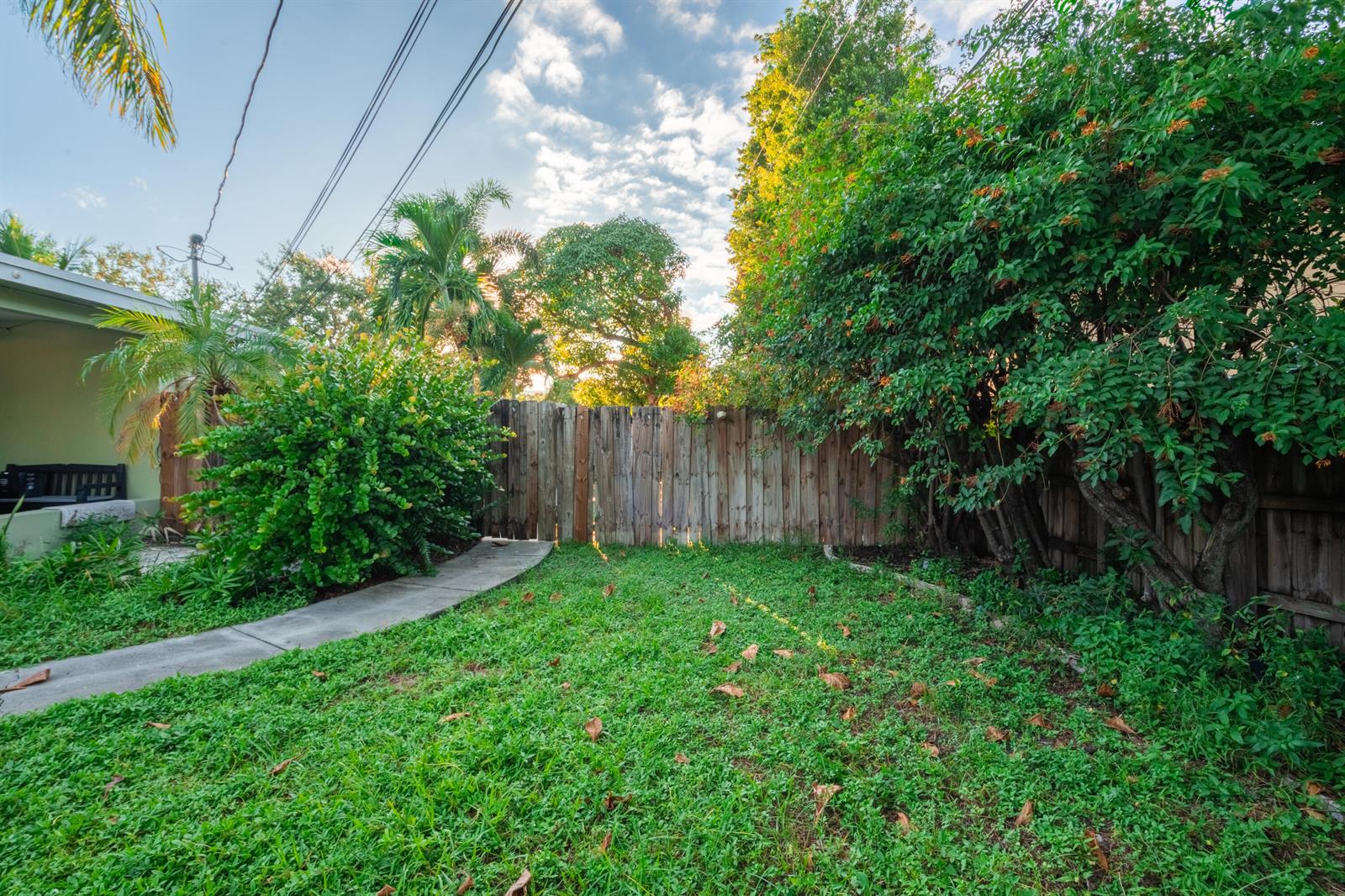 1-2  / 0 1908 sq. ft. $ 2026-10-19 0 Photo
