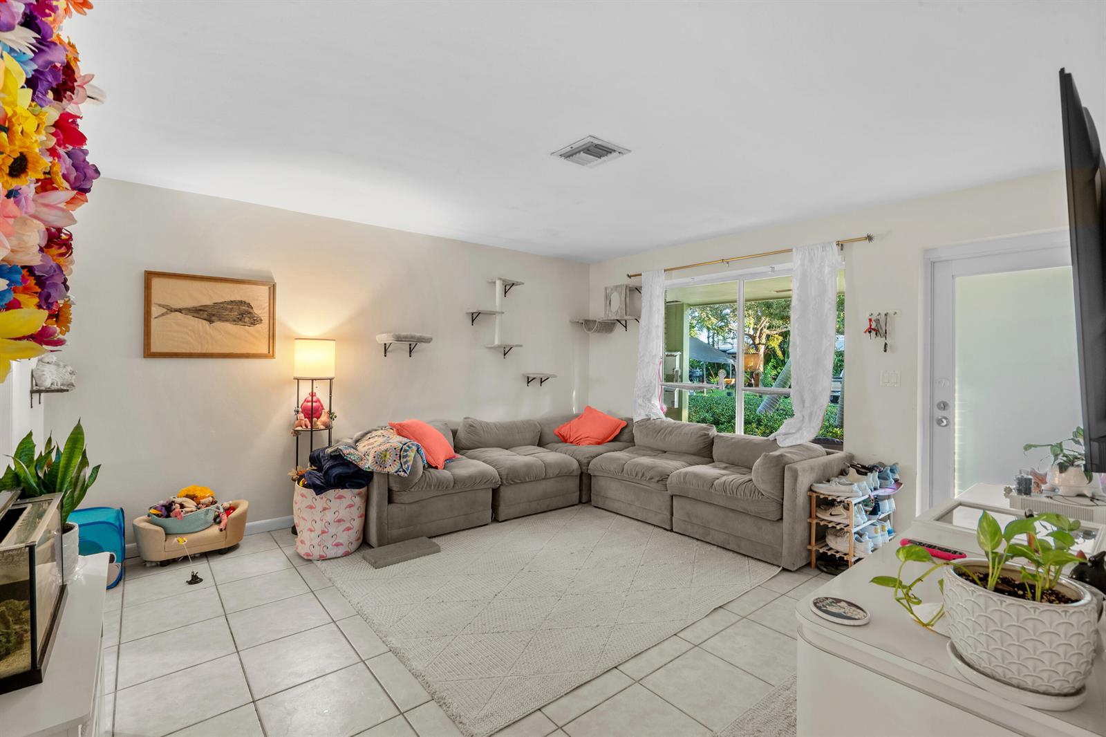1-2  / 0 1908 sq. ft. $ 2026-10-19 0 Photo