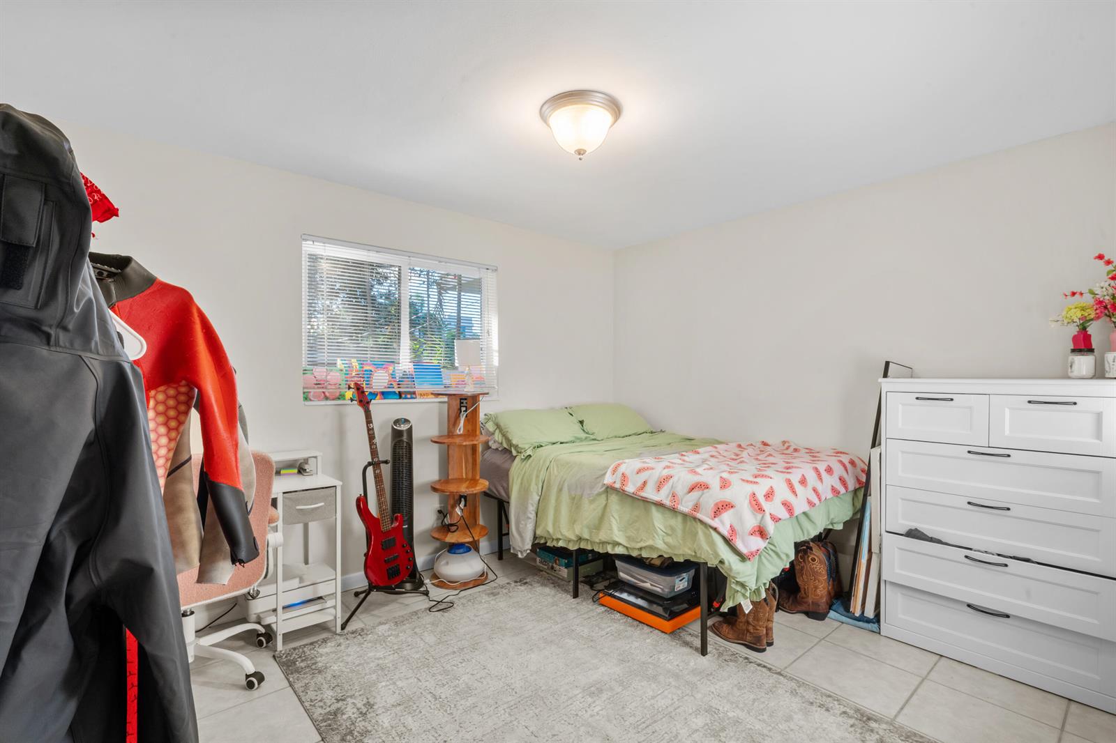 1-2  / 0 1908 sq. ft. $ 2026-10-19 0 Photo