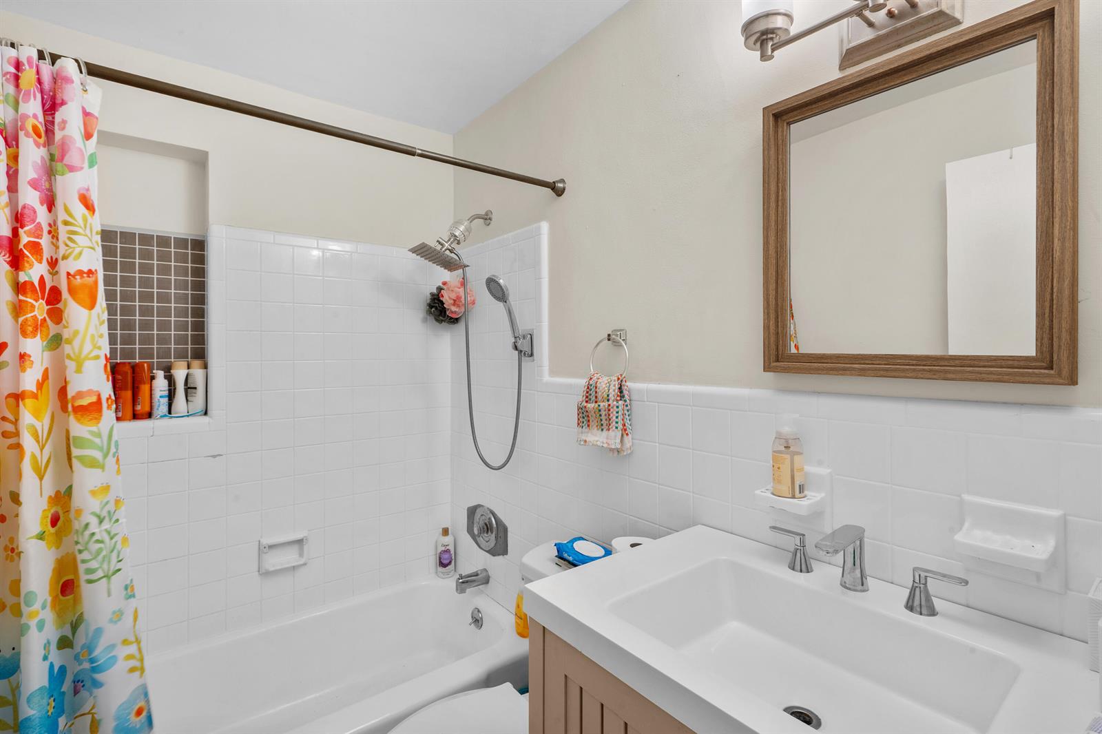 1-2  / 0 1908 sq. ft. $ 2026-10-19 0 Photo