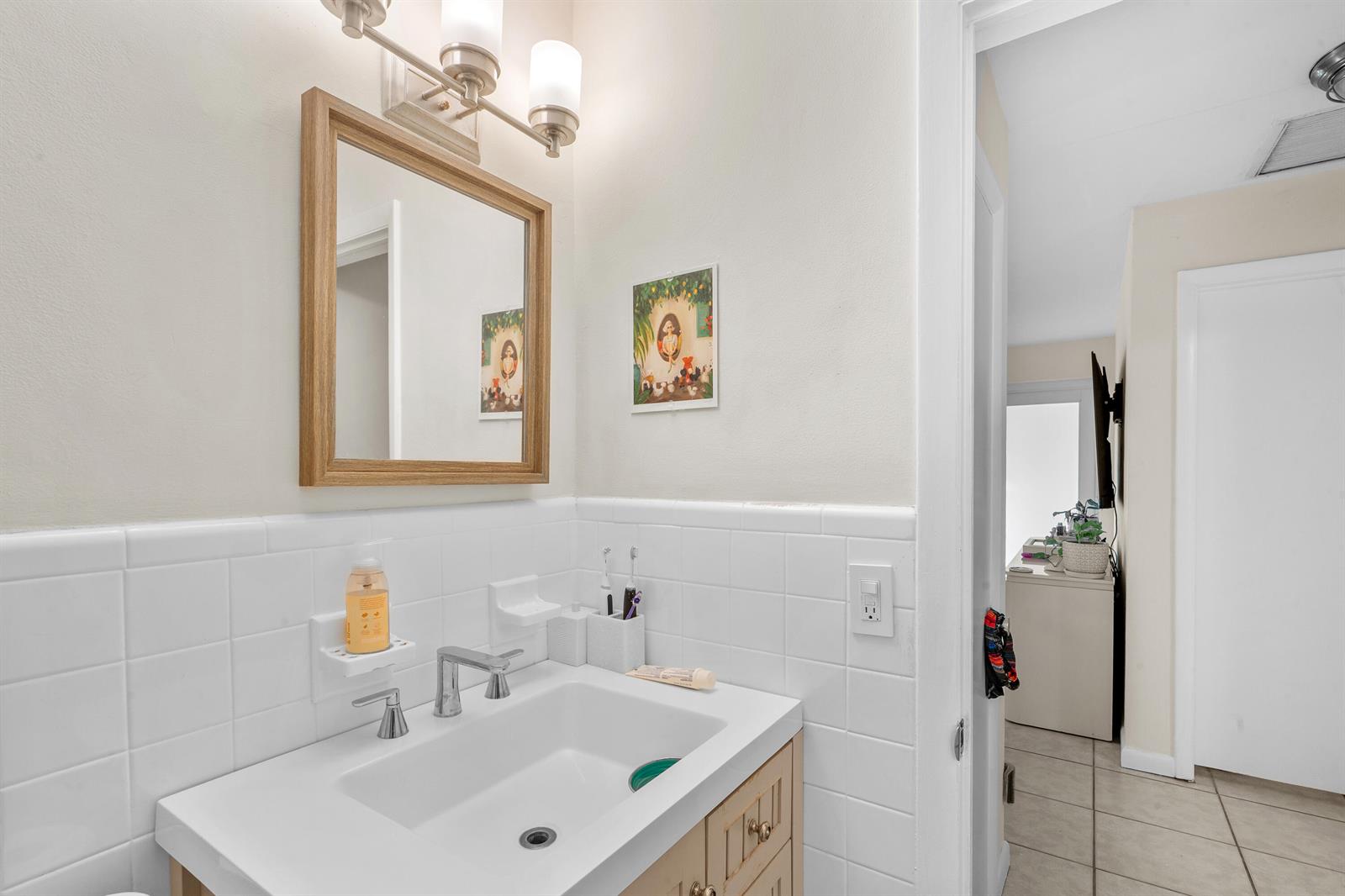 1-2  / 0 1908 sq. ft. $ 2026-10-19 0 Photo