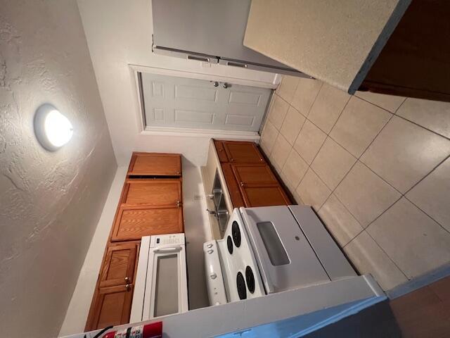 Ver detalles A / 0 2520 sq. ft. $ 2026-10-08 0 foto