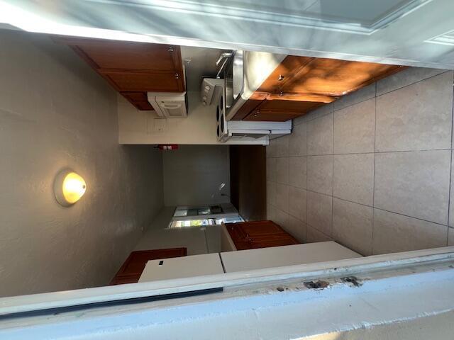Ver detalles A / 0 2520 sq. ft. $ 2026-10-08 0 foto