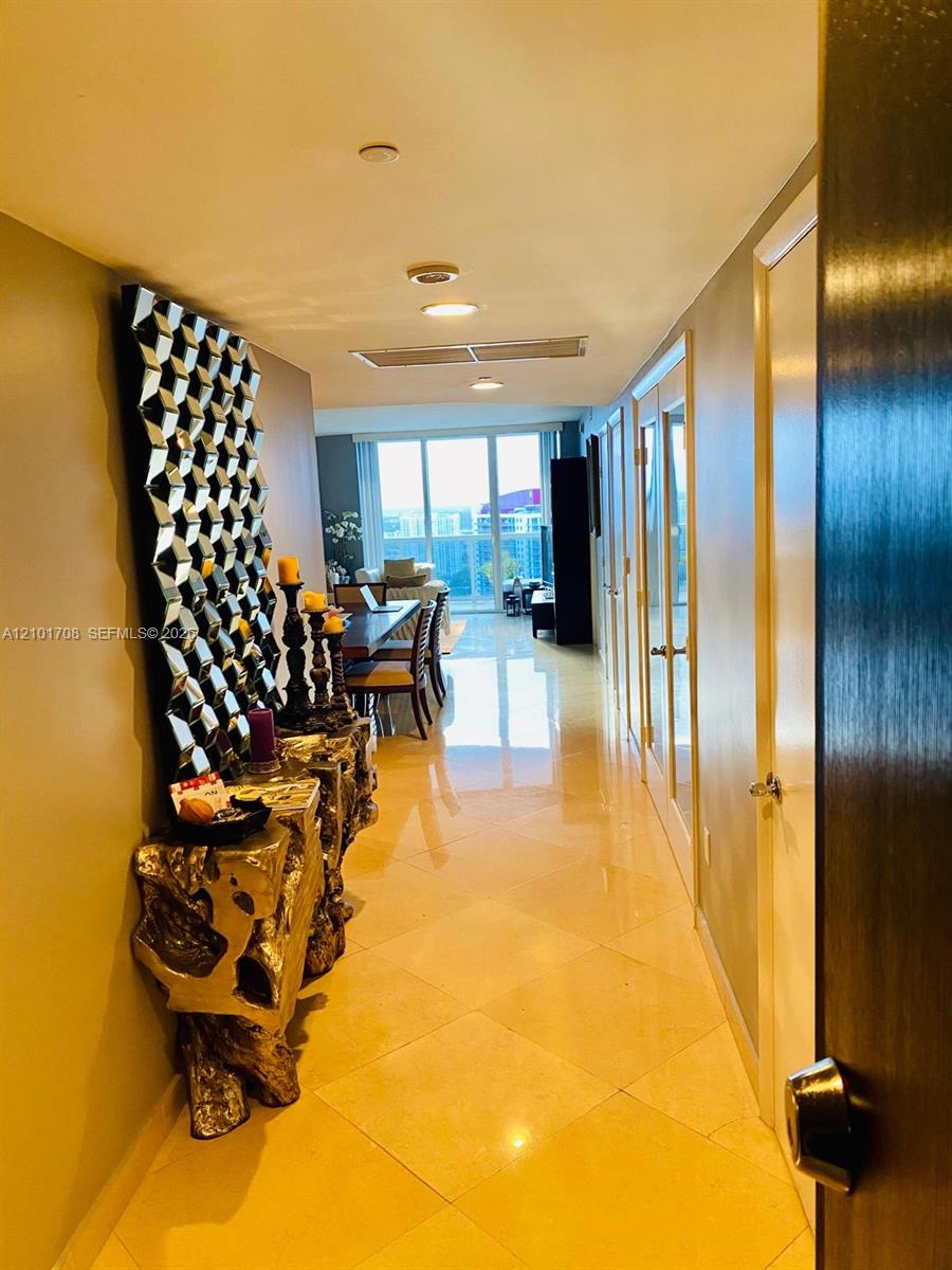 3608 3 / 3 1571 sq. ft. $ 2026-10-06 0 Photo