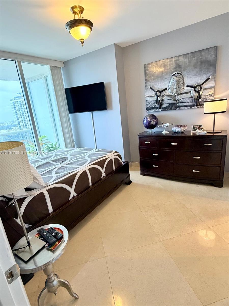 3608 3 / 3 1571 sq. ft. $ 2026-10-06 0 Photo