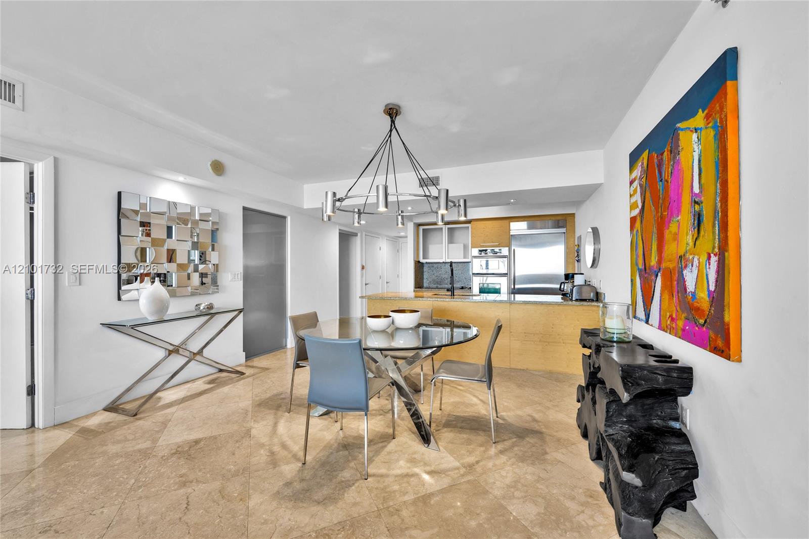 5003 3 / 3 1733 sq. ft. $ 2026-10-06 0 Photo